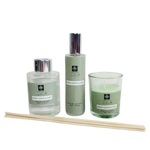 Cadeauset Fresh Lemon & Mint met geurstokjes geurkaars en roomspray in cadeauverpakking Cadeauset Fresh Lemon & Mint met geurstokjes geurkaars en roomspray in cadeauverpakking